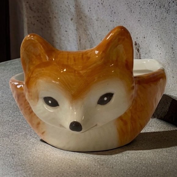Better Homes and Gardens Earthenware Heritage Collection Fox Bowl - Picture 1 of 8